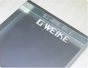 เครื่องจักรและพื้นที่ทำงานของเครื่องตัดเลเซอร์กำลังสูง ซีรีส์ GH
