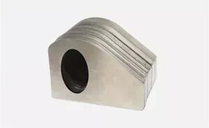เครื่องจักรและพื้นที่ทำงานของเครื่องตัดไฟเบอร์เลเซอร์ขนาดใหญ่ ซีรีส์ SE